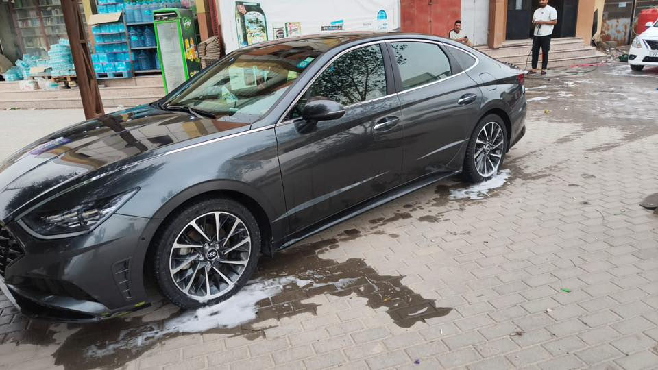 السلام عليكم
سوناتا 2023 لمتدد وارد امريكي ضربته بجاملغ الامامي مبدل اصلي 
رقم بغداد معوقين 
السعر 190 وبيه مجال
العنوان / البصره
***********
