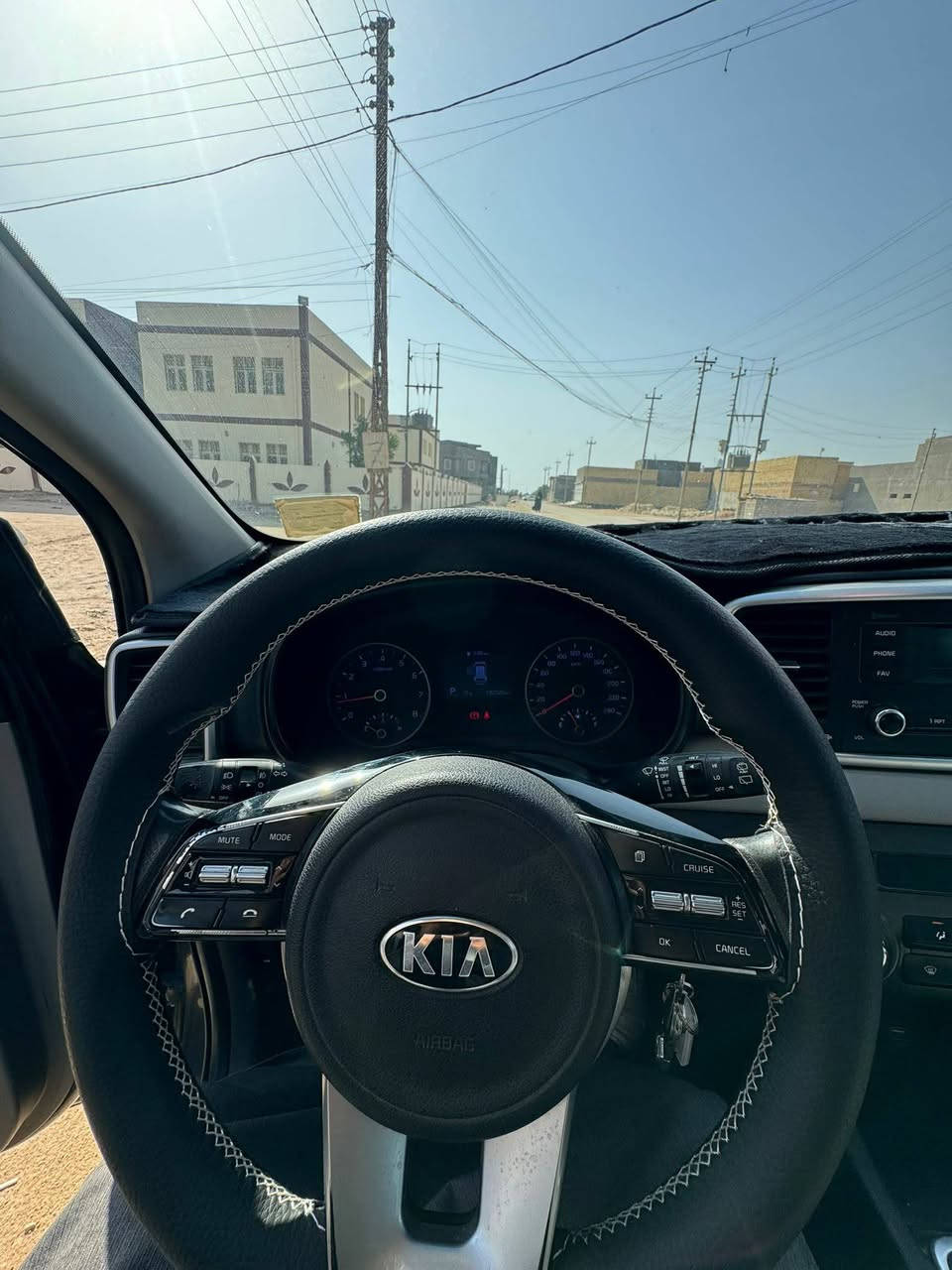 السلام عليكم.   كيا سبورتج 2019خليجي  مجفته السياره ونضيفه جداً السعر 185وبيه مجال للجاد الرقم ***********  الرقم مثنى كلشي واضح بالصور...
