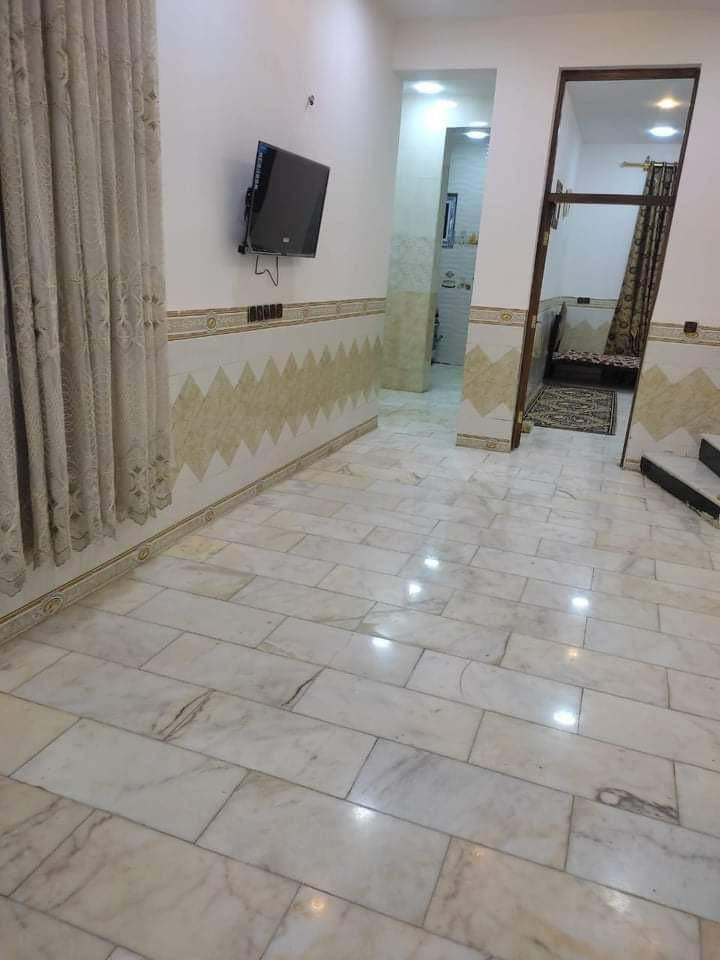 دار للبيع طابو صرف فرع سبلاش 200 متر
طابقين بناء حديث 

الطابق الاول غرفه وهول وحولي وحمامات كراج وحديقه

الطابق الثاني ثلاث غرف وحمامات 

كامل من كل النواحي 

***********

اسم شخص واحد

220 وبي مجال
