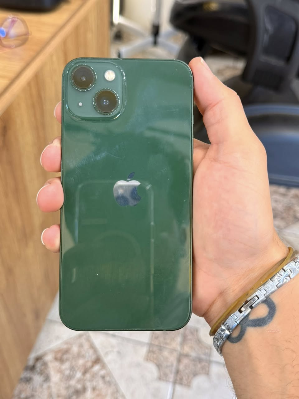iPhone 13
بطاريه76
لون زيتوني
فقط مبدل بطاريه
السعر425
***********
