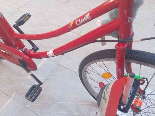 بايسكل عبد الحليم ماركه كولف
مكينه شيمانو
بايسكل شرط واحد علا واحد
بس الشاصي شويه مشخط مثل ما واضح بل صوره
بايسكل كامل ما بي نقص برغي

البايسكل للبيع السعر(75)وبي مجال بسيط او مراوس راس ب راس تعال خاص او اتصل علا الرقم ***********
