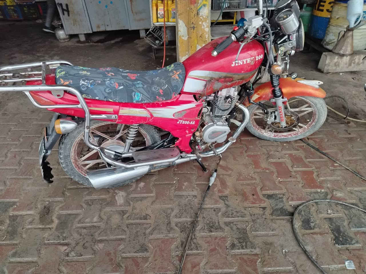 دراجه جونده ابو صاروخ مكينه ما مفتوحه اوراق موجود التانكي بيها لحيم سعر ٢٠٠قفل *********** موديل ٢٠١٩
