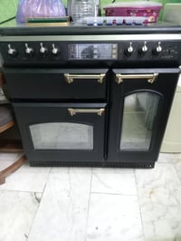 طباخ إيطالي ٥ عيون مع فرن وافن وشواية كهربائي شغال    واشعاله ذاتي عبر...