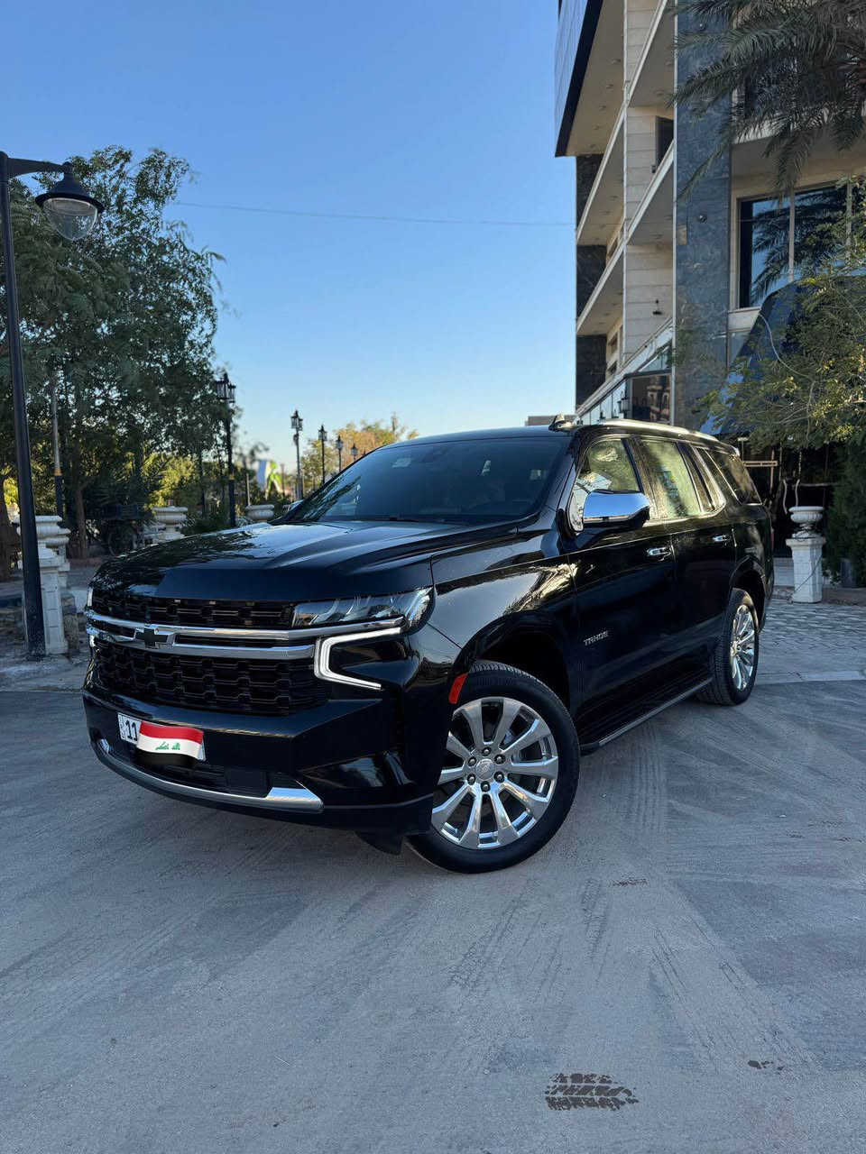 السلام عليكم للبيع تاهو موديل2021
السعر. 407💵 
مواصفات 
رقم بغداد بسمي 
ماشية 71
 بجم برايمر بلادي كشنات كهرباء رادارات 360 درجه تحكم ستيرن جهتين كامرة دوارة تبريد مركزي 
حساسات امامي خلفي مري كهرباء تحديد مسار 
اطفأ ذاتي عند الوقوف هندبريك بصمه تخم تاير 
صدر امامي خلفي جديد تخم تاير مكينه كير كفاله 
السيارة كفاله ماعده ربع الجاملغ الخلفي مرشوش    
مكان السيارة بغداد 
السعر. 💵💵407
*********** بغداد, العراق
