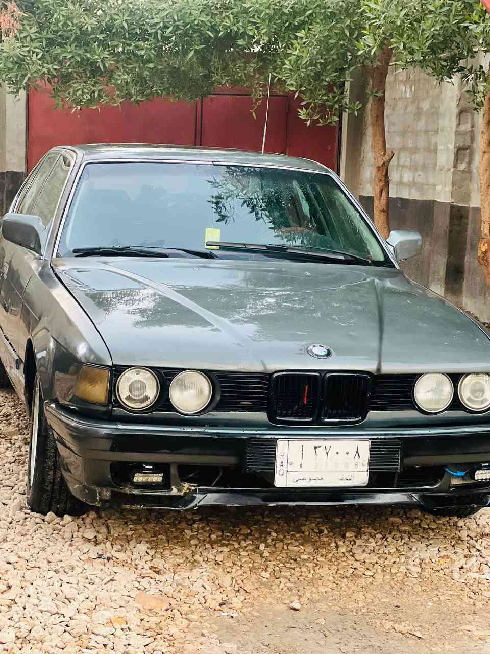 السلام عليكم 
BMW 735
موديل 92 رقم نجف بأسمي وكاله عامه 
سيارة جاهزه كير مكينه كهربائيات تخم تاير باتري سنتر لك جام كهربائي كل تمام خير من الله 
السعر 28 وبيه مجال قليل 
مكان السيارة حله مركز***********
