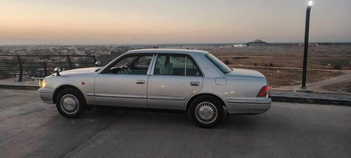 السلام عليكم راس الثور تكم للبيع ومراوس  سياره تحورت نجف فوك وجوه فول مواصفات خمس دكم جنجر تبريد خلفي  جديده مال جناي تخم تاير جديد حداديه جديده زيرو السياره حيل جديده او متعوب عليه كير مكينه لا تنقيص ولا تبخير جدد كلش سياره مكفوله كص او نقل جثه وصوليات رقمه صلاح الدين انكليزي بسمي السياره مكفوله عده طخه بصيطه بل جاملغ السياره الفين اصل خصم الكلام سياره جديده متعوب عليه عنواني بغداد السعر105 او بيه مجال ***********
