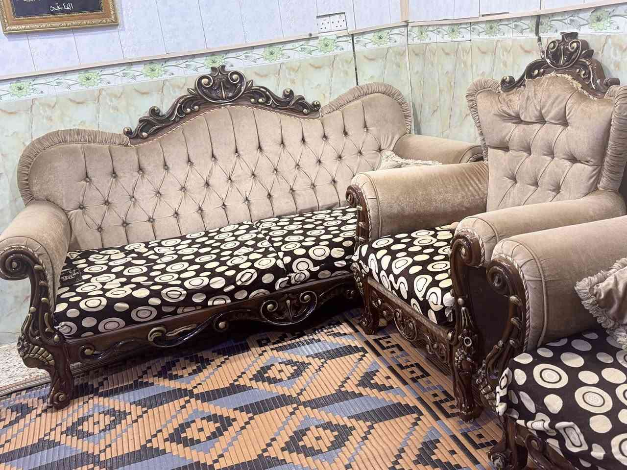 تخم نظيف جدا للبيع ١٢ مقعد
بسعر ٥٠٠ وبي مجال


**إذا كنت صاحب هذا الإعلان وتريد حذفه لأي سبب، رجاءا أرسل رسالة إلى الدعم الفني**