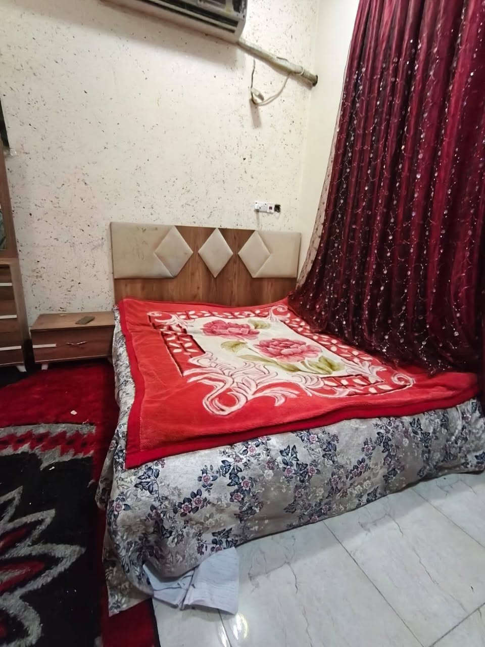 غرفةنوم مع تخمين قنفات مستعملات للبيع بغداد الكاظمية نظاف *********** السعر 600بيع مستعجل
