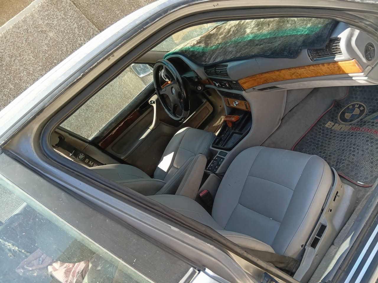 السلام عليكم 735  كشنات كهربائي سياره غرفه بل كارتون  تبريد ثلج 🥶 تخم تاير جديد سياره مال بيت ترايك وين متريد موديل 91 (***********)مكان سياره بغداد لامين الثانيه
