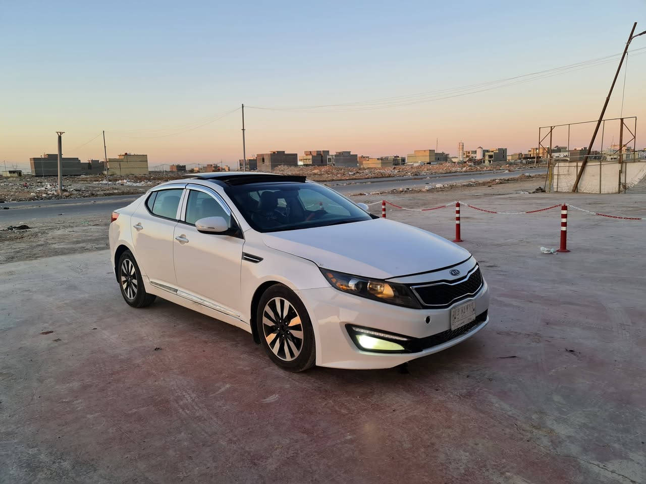 اوبتما 2012 بغداد فول لمتد ١/١   السعر ٨٨ وبيهة مجال 
*********** مكاني بغداد شهداء السيدية 
***********  حادث مرفق مع الصور   جاملغ وبنيد 

سيارة جاهزة  ب عافية ع ياخذهة 
 اكو دخان من صالنصة ب مشي يكطع ما اعرف ماليش 
قبق الميكنة ما بي تبخير 

مكينة ٢٠٠٠ gdi تيربو  سيارة مزوعة مواصفات
