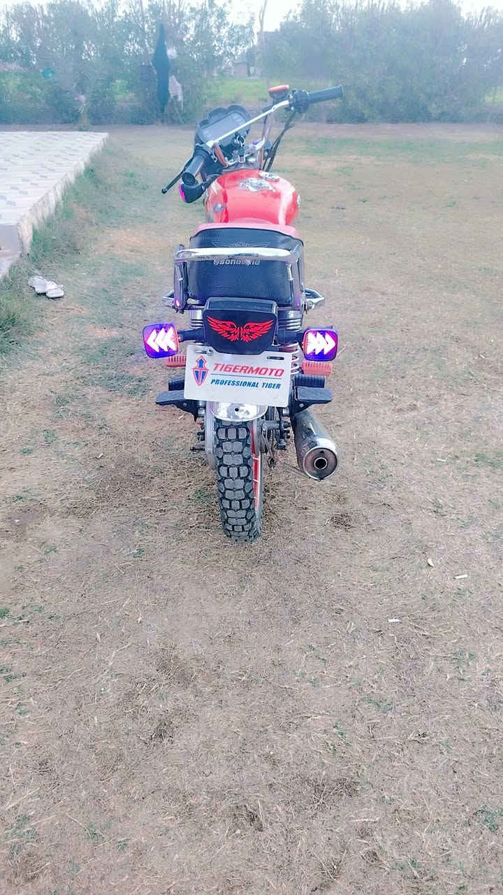 سلام عليكم دراجه البيع 2024 مكفوله  كفاله السعر 625 وبيهه مجال الاتصال ***********
مكان الدرجه علا الدولي جسر السابع
