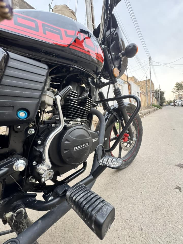 السلام عليكم 
دايون 2025 للبيع
طالعه قبل شهر و10 ايام من الوكيل 
دهن امزويل الدراجه خير من الله اوراق سكنر
*********** + واتساب📞
السعر 1650 قفل
