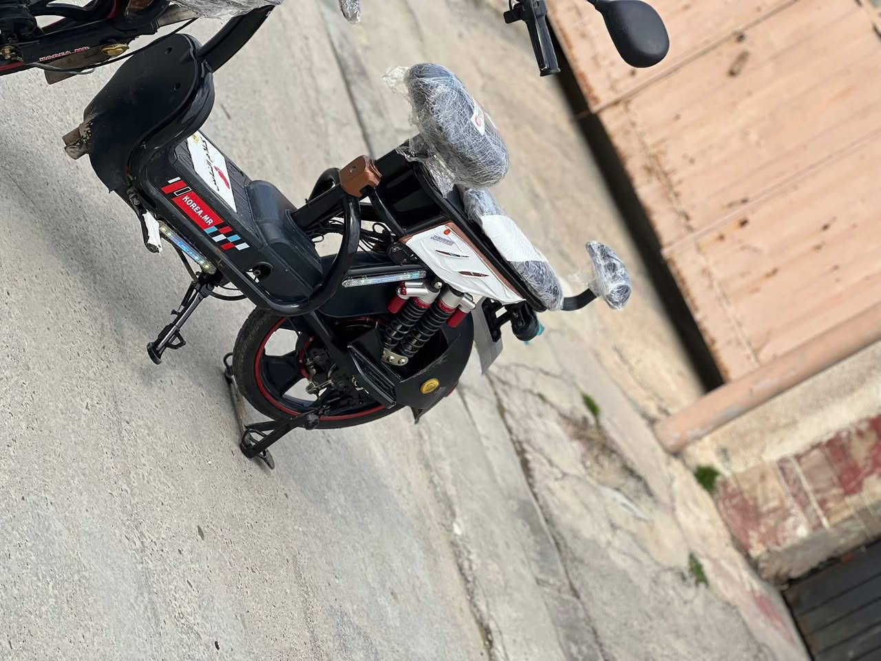 ماطور شحن للبيع kore mr
سرعة99 

5بطاريات

شاشة اطلع ال اعطال وسرعة الماطور والمسافة التمشيها

مسجل اسبيكر

ماطور كلو شغال شرط

+المشاكل!
الجوب الخلفي الصباب مالو داخل لي جوا

+البصمة مال تشغيل ماتشتغل رازم عل مفتاح

سعر225الف وبي مجال


**إذا كنت صاحب هذا الإعلان وتريد حذفه لأي سبب، رجاءا أرسل رسالة إلى الدعم الفني**