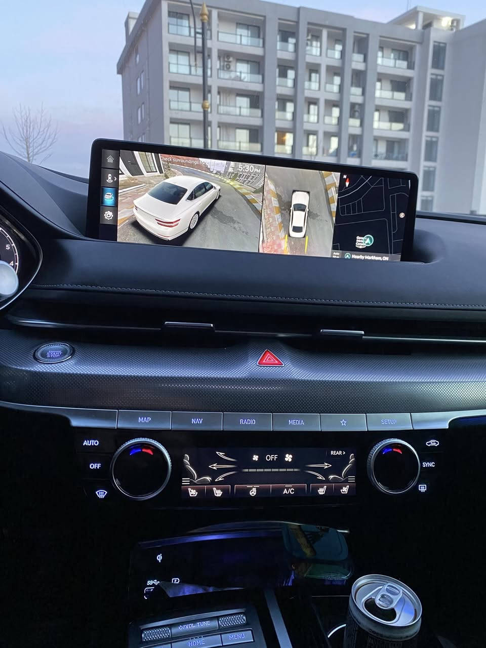 بسم الله الرحمن الرحيم
⚔️Genesis G802.5 L 300 HP Twin Turbo ⚔️
للبيع   🚀 برستيج 🚀
📍مكان السيارة :- اربيل 

رقم الشاصي موجود داخل الصور 

الموديل :- 2023
اللون :-نفطي سقف اسود 
المحرك :- 2.5L  
القوة الحصانية :- 300 HP
العداد :- 21  الف ميل 
الضرر :- جملغ وبونيد ومكان صغير بارد 
والبونيد الاصلي موجود 
المواصفات ⬇️ ( فول)
:- داتا شو 
:- تشغيل عن بعد
:- انارة LED داخل المقصورة 
:- صندوق جك كهربائي 
:- بردات جانبية 
:- بردة خلفية كهرباء 
:- كشنات ديزاينو 
:- ستيرن كهرباء +
:- 5 وضعيات قيادة ( Eco - Comfort - Sport - Costuom )
‏:- Auto Hold
:- شحن وايرليس
:- سستم سماعات Lexicon
:- بانوراما
:- شاشة كبيرة
:- رادارات امامي وخلفي وجانبي
:- كشنات جلد + كهرباء 
:- كشنات تدفئة + تبريد
:- حساس360 درجة 
:- حساسات امامي وخلفي
:- نظام تحديد المسار 
:-  وبعد بيها مواصفات المعروفة 

ملاحظة :- كير ومحرك وصدر وكهربائيات كله بشرط 

السيارة رقم كاتى تترقم اربيل دهوك سليمانية 

 💵 السعر  275$ ورقة وبيه مجال للشراي 

للاستفسار اتصل :- 
***********    /  Viber + WhatsApp
