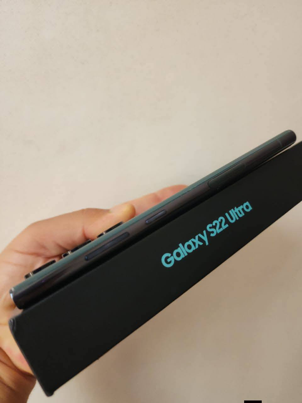 سامسونج  S 22  الترا  زيتوني 

دبل شريحه اوربي 

مكفول من فتح وصيانه

اذكره 512

رام 12+12 =24 

للبيع فقط 

مكاني بابل 

توصيل ماكو 

سعره 570 

اتصال فقط ما موجود على نت 

***********
