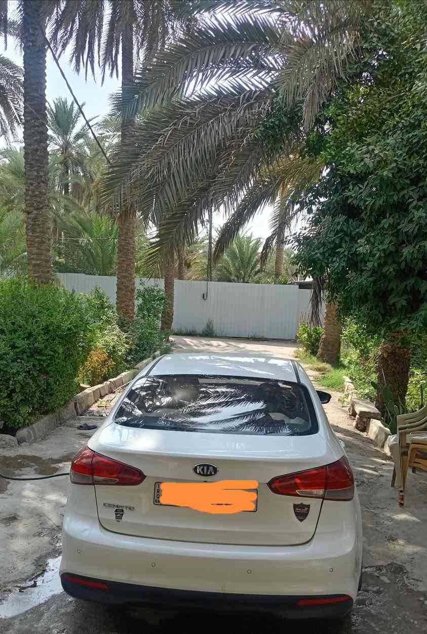 سلام عليكم
سياره سيراتو مديل 2017 خليجي
باب بارد خلف السكن و الهلال جاملق خلف السايق
السعر 126
*********** 📞 

 كربلاء
