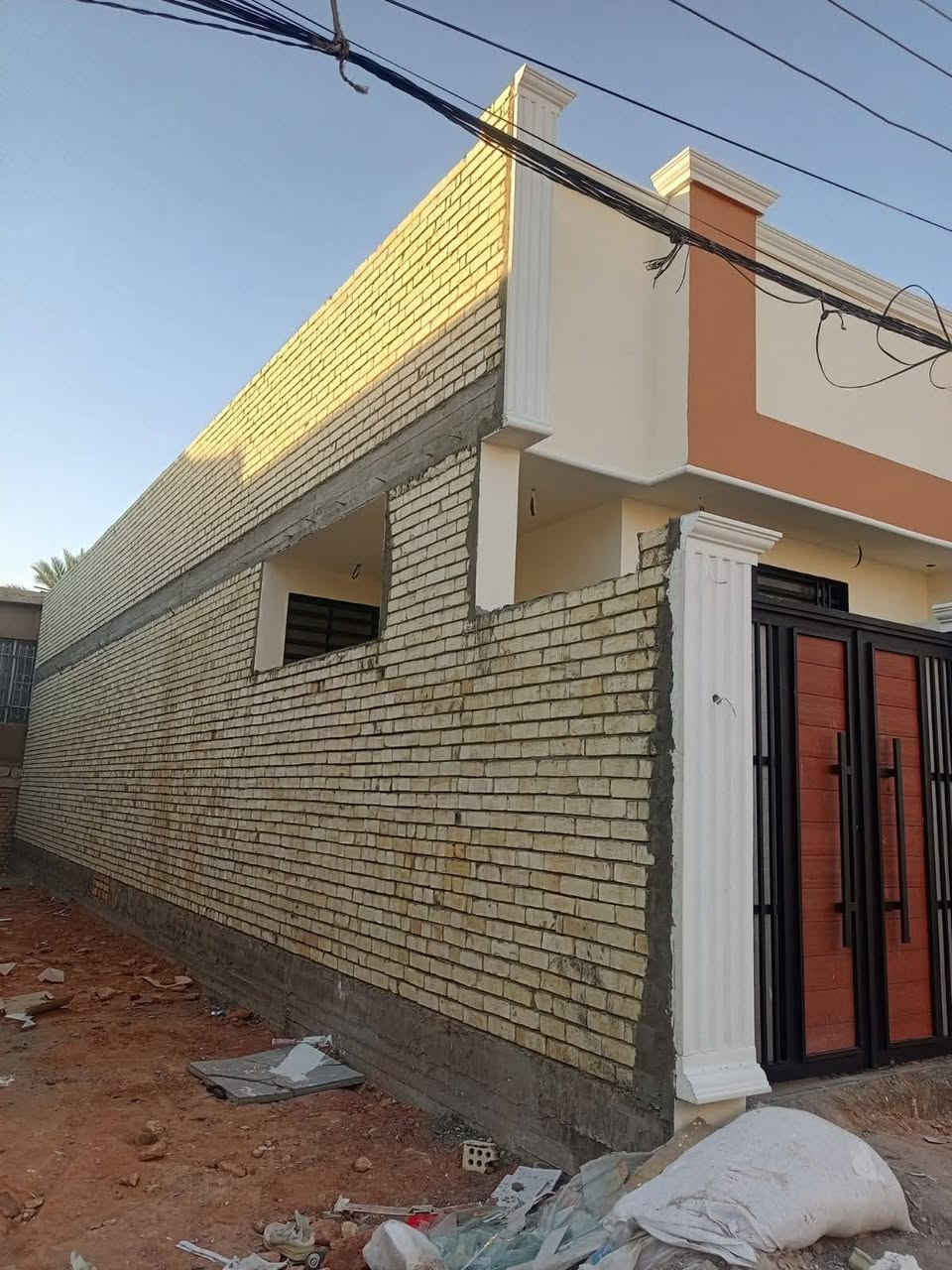 بيت 100متر حي ميسان بناء جديد
درجه اولئ صب كونكريت طابق واحد منطقه 23 شارع 8

يحتوي على غرفه وصاله ومطبخ واستقبال وصحيات داخليه وخارجه

السعر 105 وبي مجال

للاستفسار الاتصال ع رقم ***********
