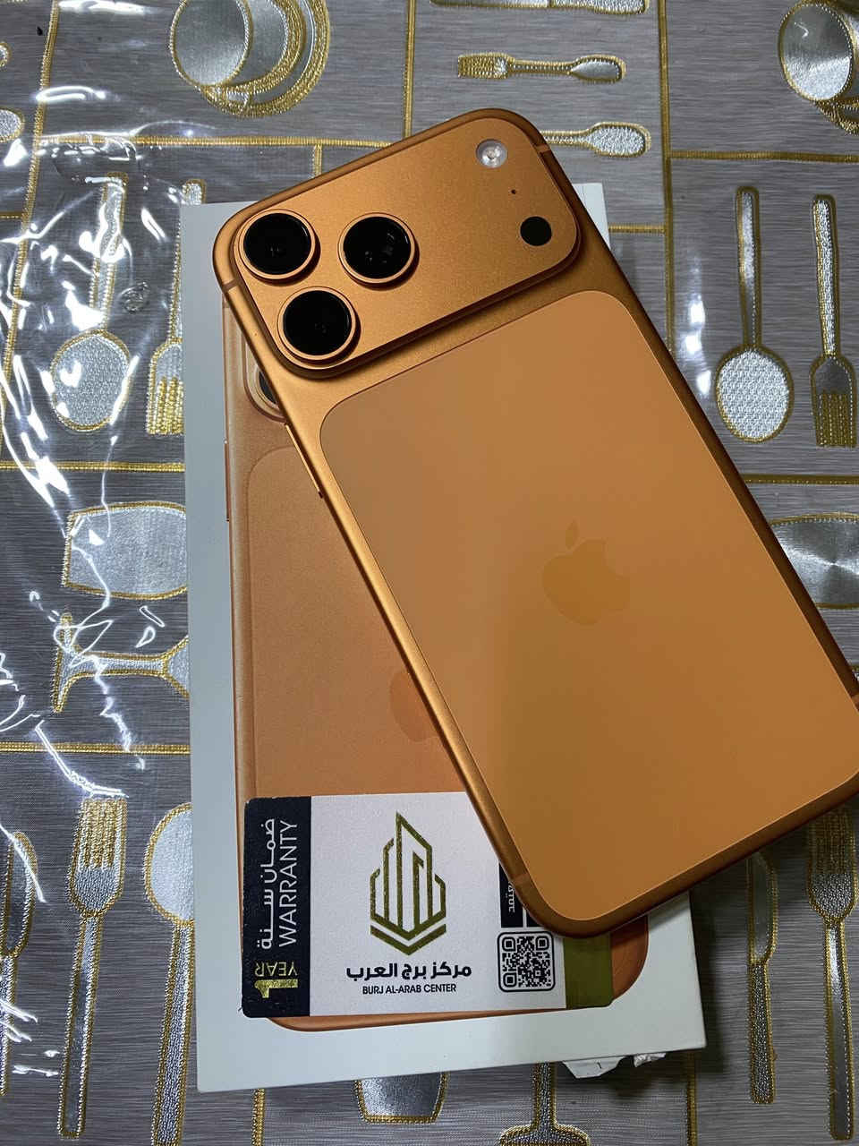 السلام عليكم شباب
iPhone 17 pro max 256GB E-sim 
للبيع فقط 
الجهاز نظيف جدا
البطارية : 100
عدد دورات الشحن : 55
مصدر الشراء : مركز برج العرب 
السعر : 1,750,000
المكان : بغداد
رقمي للتواصل : ***********
