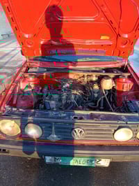 كولف للبيع مكينة مال كصة جديدة وكير شرط سيارة بيها واجهة ومطلع معاملة ...