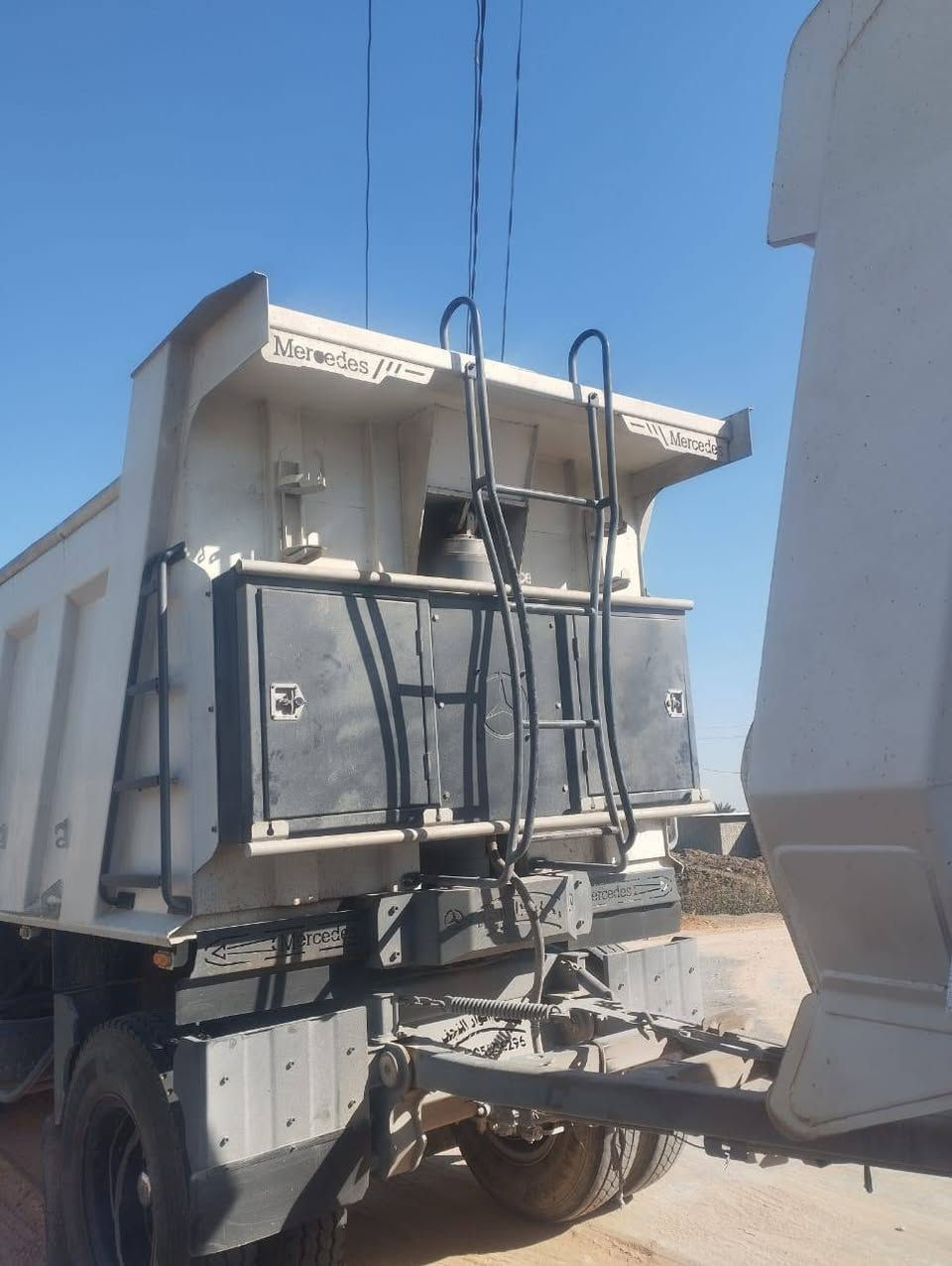 مقطوره للبيع نضيفه مكفوله شغل ابو امير نجف 
للاستفسار على هاذا الرقم ***********
