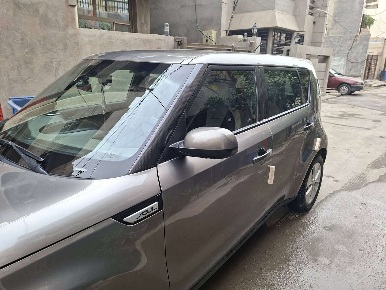 كيا سول موديل ٢٠١٥
رقم بغداد مشروع وطني شرط التحويل 
وارد امريكي الحادث موضح بالسونار ايرباك البردة بصف السايق متضرر من الحادث
محرك ١٦٠٠ gdi
ماشية ٧٤الف ميل
الكير والمحرك سليم بدون اعطال وعليها ادامة تنظيف مجاول وجويتر وبلكات اصلية وعبوة فيت بمب وفيت بمب اصلي وبدون دوانز
تبريد بي ليك 
تدفئة شغالة 
استخدم دهن محرك نوع ميتاسو ياباني 
استخدم فقط بانزين محسن 
استخدامي قليل جدا للسيارة اشتريتها ماشية ٧١ حاليا ماشية ٧٤
السعر ١٠٥$ وبيها مجال بسيط 
مكاني بغداد سبع ابكار


**إذا كنت صاحب هذا الإعلان وتريد حذفه لأي سبب، رجاءا أرسل رسالة إلى الدعم الفني**