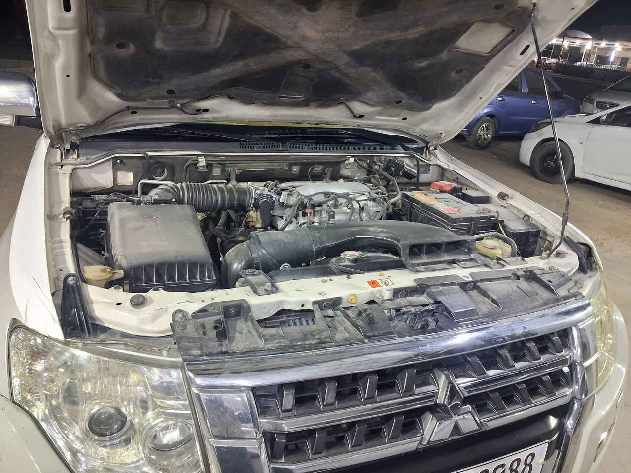 باجيرو 2013 بيها جاملغ وبنيد صبغ بلا داخل العنوان النجف الاشرف السعر 138 رقم بغداد تحويل ثاني يوم ***********
