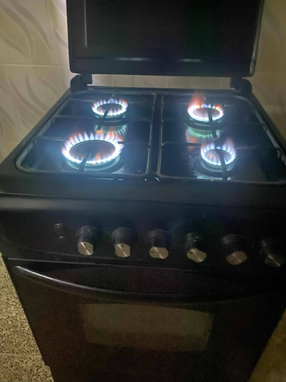 طباخ شغال كامل ب 80 الف


**إذا كنت صاحب هذا الإعلان وتريد حذفه لأي سبب، رجاءا أرسل رسالة إلى الدعم الفني**