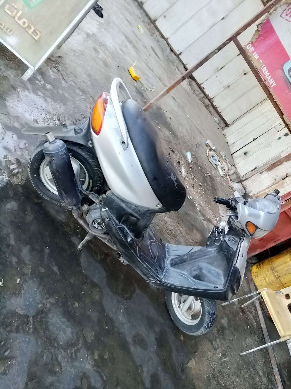 للبيع دراجة ماكس نقص بس سلف هندر واحد مكاني الشعب ***********
سعر 350وبيها مجال
