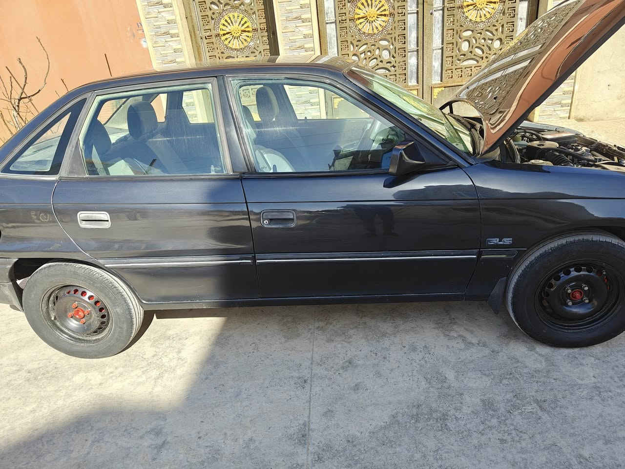 استرا للبيع باور محرك 18 اني الشرعي السعر 47 بيها مجال رقم الهاتف ***********
