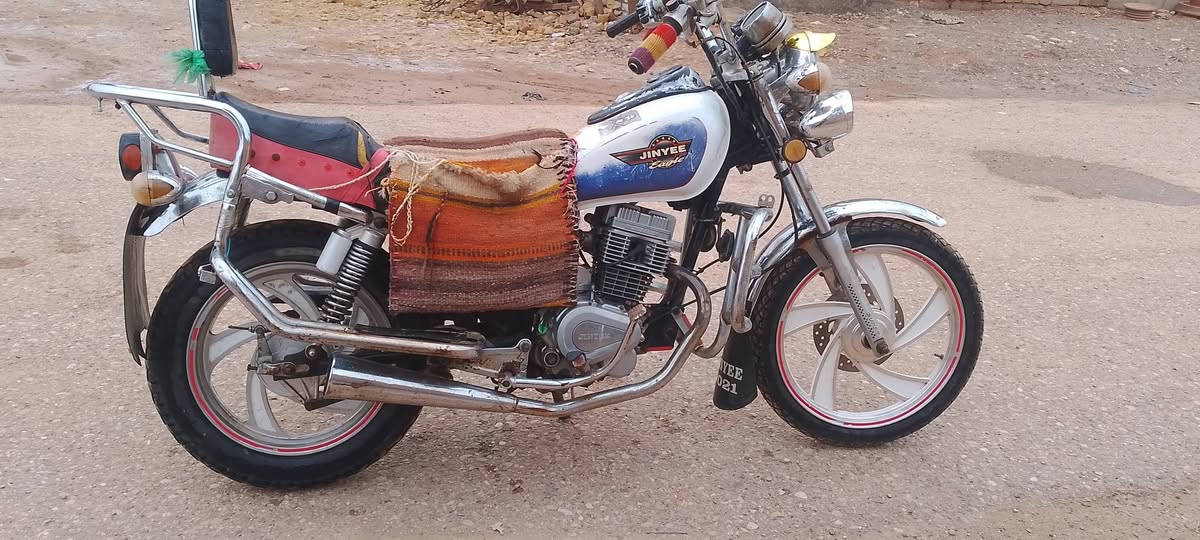 دراجه البيع مديل 14محرك مامفتوح 
اوراق كامله  نكره 
السعر 350وبيها مجال 
والمو شراي لايتصل 
العنوان ديالى بلدروز 
الاتصال ***********
