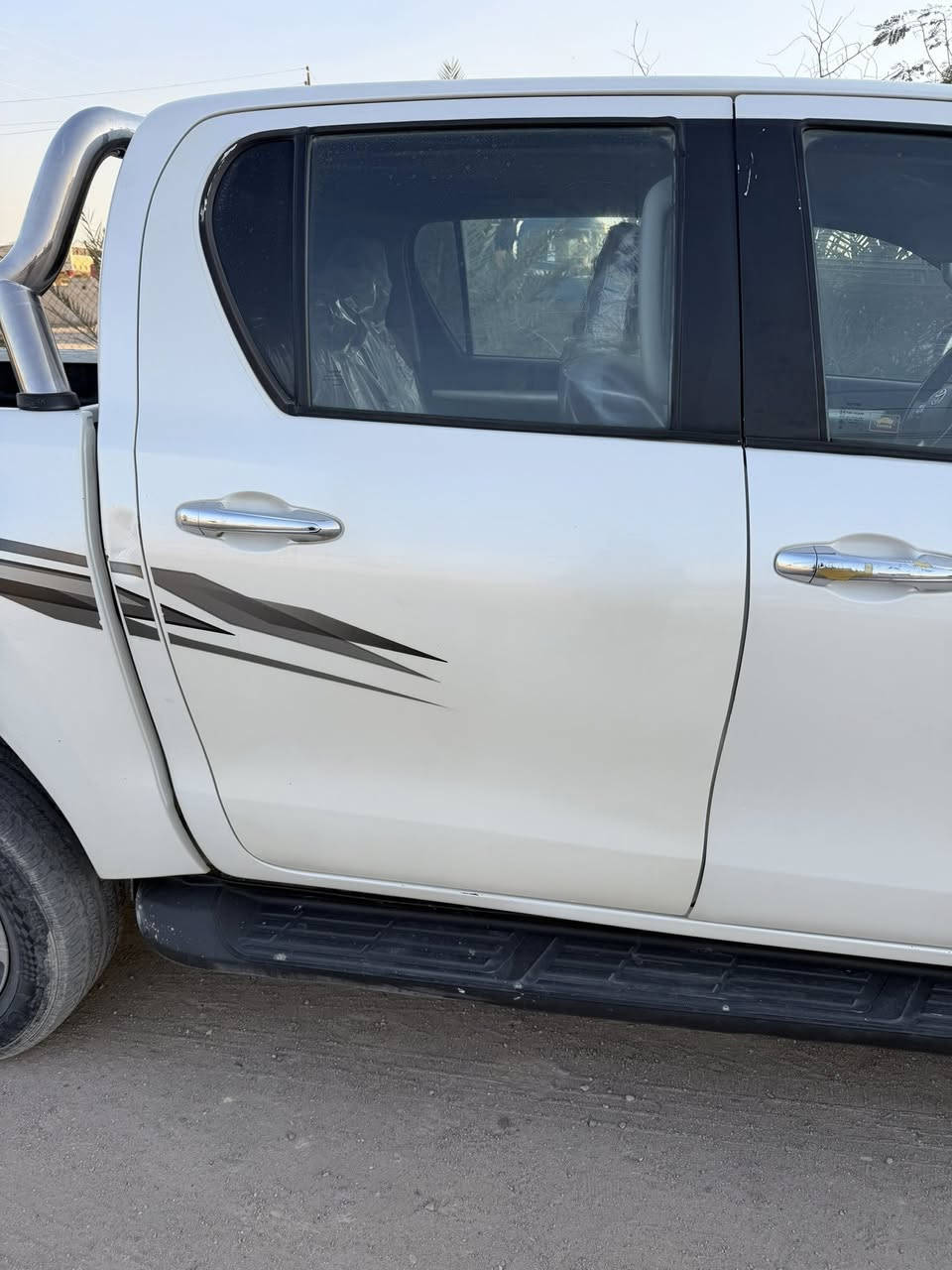 لبيع تو ويل دبلو كاز سيارة حلوه لبسمه كردي كير 4نمر يطيحن و2ما يطيحن رقم جديد مكان البصره بشعبيه موديل 2017 سعر 185 قفل ***********
