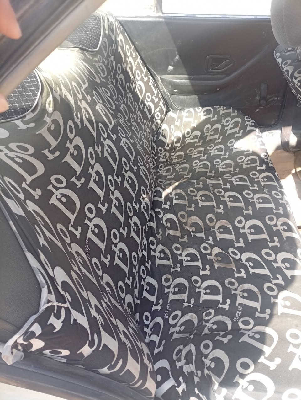 سلام عليكم
ييجو 405موديل 2009 مكفوله كفاله عامه عوزه حداديه شويه ترتيبات سنويه ساقطه مداور ثاني سعره28 بيع او مراوس سايبه بيضه
مكان نجف
***********
