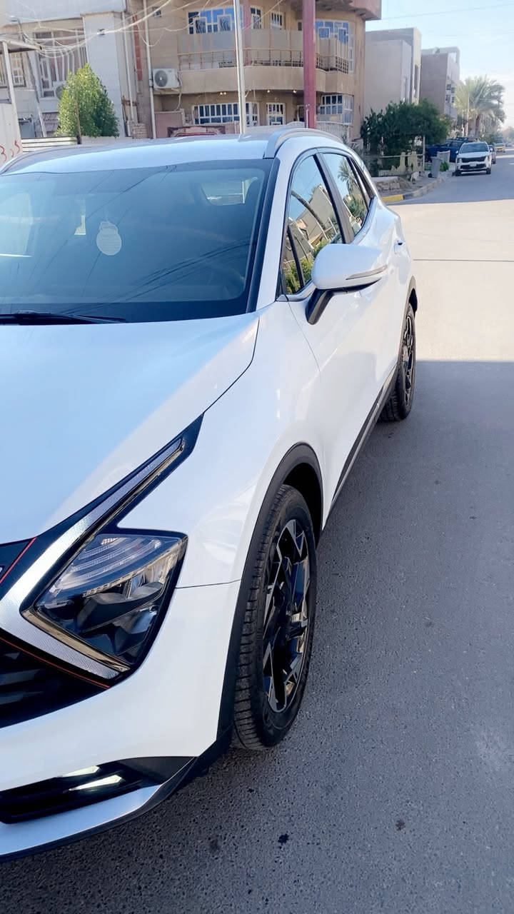 السلام عليكم اسبورتج خليجي ٢٠٢٢ رقم بغداد بأسمي السيارة جديدة ماشيه ٢٥ اسبير منازل مكفوله من كلشي موصفات حساس مري كهرباء سايد بريك بصمه سويج عدد٢ مكان السيارة شارع فلسطين *********** السعر ٢٠٥
