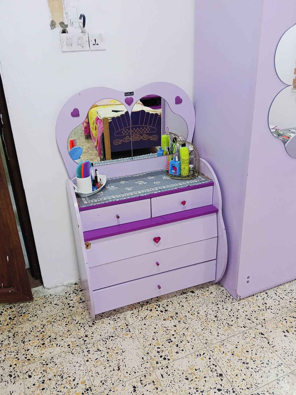 السلام عليكم للبيع غرفة نوم اطفال السعر 225 العنوان بعقوبة التحرير مقابل ماريا مول  او مجاور منفذ إسطنبول للاتصال ***********
