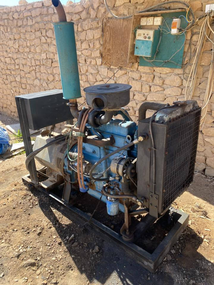 يا الله السلام عليكم مولد بيركنز صيني للبيع ٥٠كي في ٤ بستم شغال ونضيف مكانه الانبار وعندي توصيل لك أنحاء العراق للاستفسار ***********
