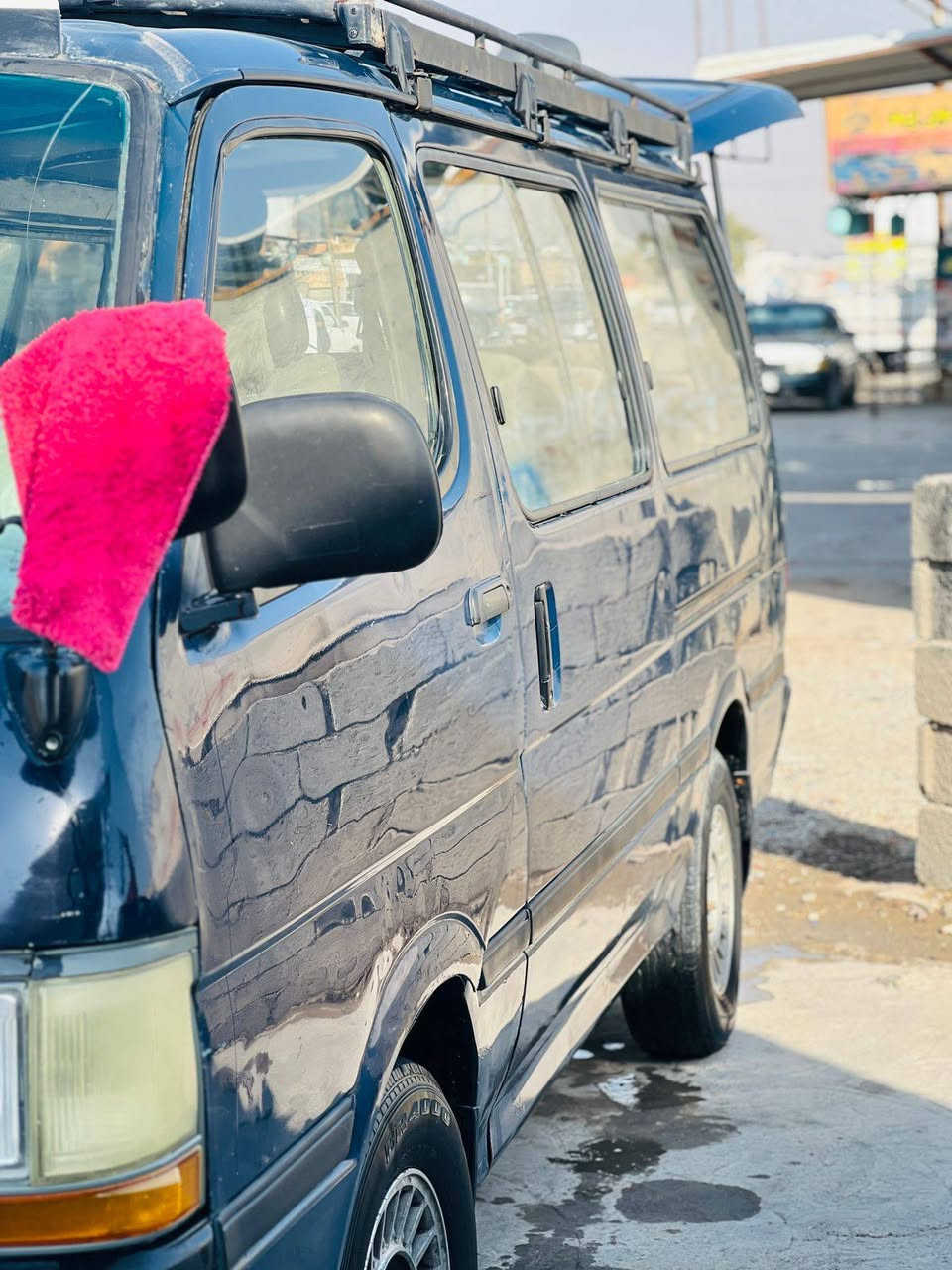 سلام عليكم ورحمه الله بوز للبيع موديل 1996بسمي سنوية لل 2029 مكينة كير بكفالتي صدر 60بل مية تخم تاير نضيف كهربأيات كاملة السيارة ما بيهة نقص مكاني ديالى شهربان سعرهة 60وبيهة مجال شي قليل باقي التفاصيل اتصل ***********
