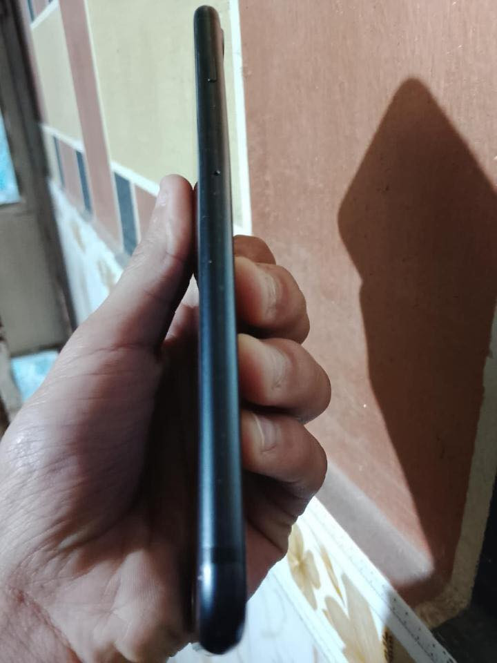 سلام عليكم جهاز ايفون سفن بلاس للبيع كلاه شغال بصمه كامراته جهاز نضيف كلش فقط شريحه سيمكارت متوفقه ذاكره128) بطاريه مبدل صليه سعر70 المكان بغداد الحسينيه شراي يتصل ***********
