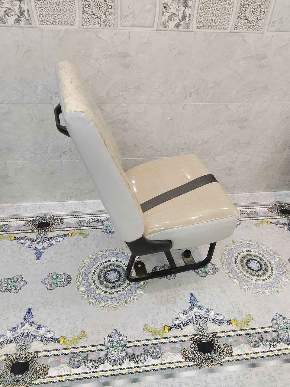 سلام عليكم كشن نيسان ناصيه قلاب جديد مع الاقاعده وثاني كشن نيسان عاليه ثابت جديد 
مكاني بغداد   
***********
