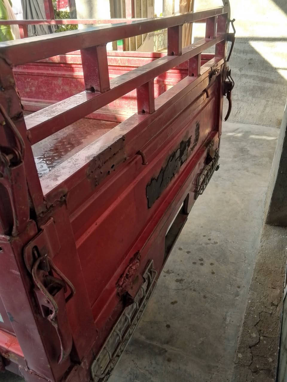 سلام عليكم ستوتا دايوان للبيع مديل 20 وراق اصوليه السعر مليون ونص وبيه مجال مكاني ديالى خان بني سعد قرية السلام /***********
