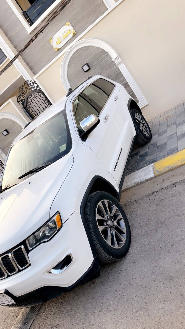 سلام عليكم للبيع جيب لاريد لمتدد فول عده الفتحة موديل 2019رقم بغداد بسمي 
ماشيه 54 ميل جديده جداً
مواصفات رادار خلفي + جوانب بصمه تشغيل و ابواب
تشغيل عن بعد كشنات جلد
شاشه ايباد كبيره
حساسات + كامره خلفيه
كشن كهرباء
. نظام اتو هولد
نظام سبورت نظام ايكو سياقه ذاتيه  ضرر السيارة جاملغ امامي وبنيد فقط الباقي كفالة مكان السيارة بغداد شارع فلسطين السعر 190 وبيهه مجال للشراي ***********
