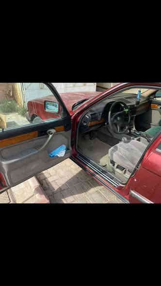 ٧٣٥ موديل ٩٠مكينه ٦ مفتوح وكير أوتو صدر أمامي خلفي مبدل تبريد شغل كل كهربائية شغاله تخم تاير سنويا ٢٠٢٨ معروضه ٥٥ وبيه مجال ***********مكانه بغداد
