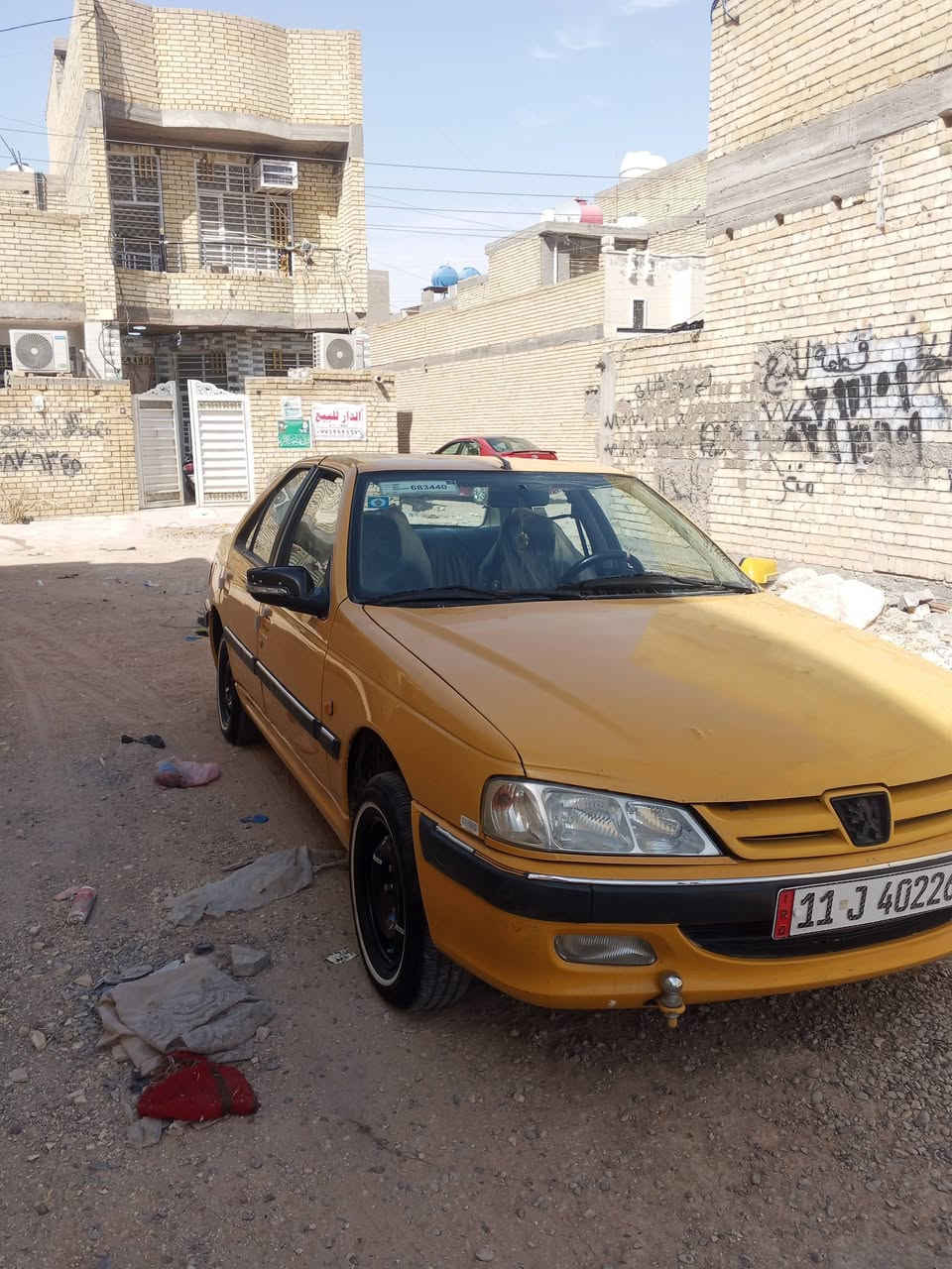 سلام عليكم شباب بيجو باس موديل 15 صبغ بل جاملغ الايسر سيارة كامله تخم داير جديد كلشي بيهى شغال تبريد كامله السيارة كامله ارقام انكليزيه هزة كامله بس تحويل ثاني يوم السعر 43ورقه باقي التفاصيل خاص واتساب *********** العنوان بغداد المدينه
