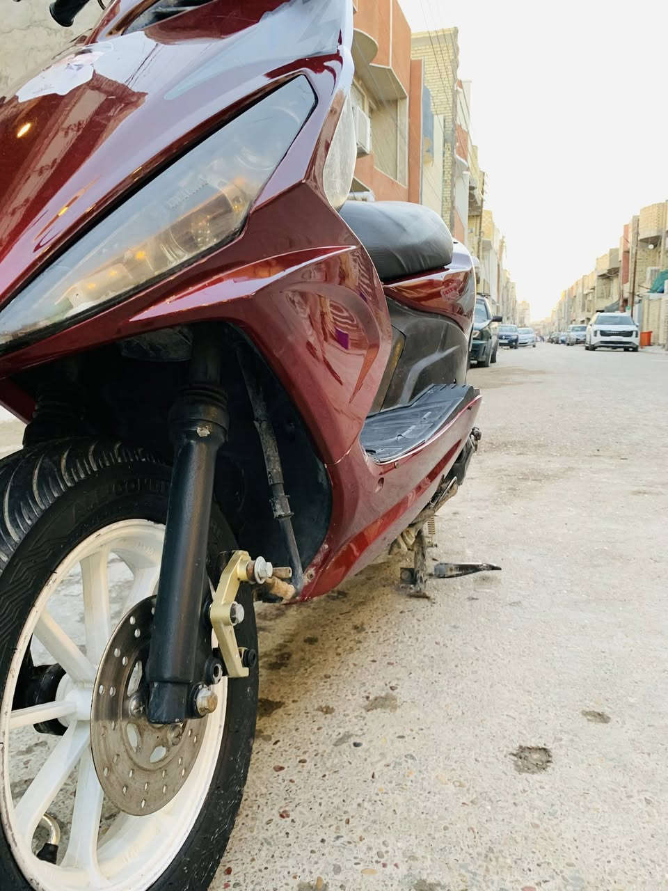 السلام عليكم
للبيع ماكس مضلع دراجه بلاديه بوشه 49
كفرات بلاد دراجه نكره سلف شرط تأخير بلتشغيله ماكو 
سعرها 450 وبيها مجال قليل مكاني بغداد الشعب 
رقمي *********** بي واتساب
