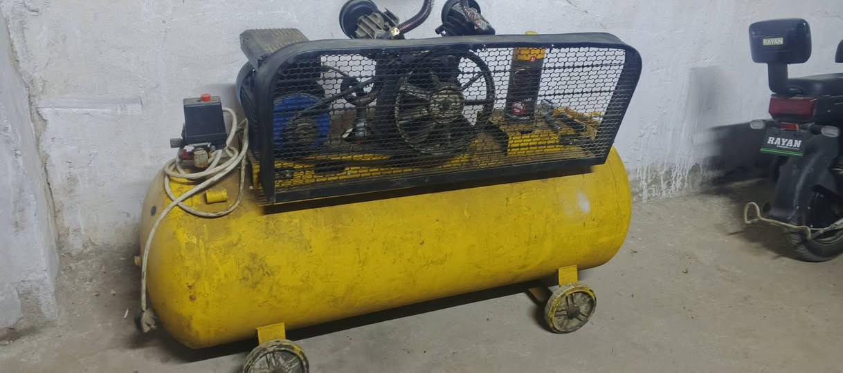 اللبيع ستعمال قليل شراي يخابر مكلف بلنشر ***********
