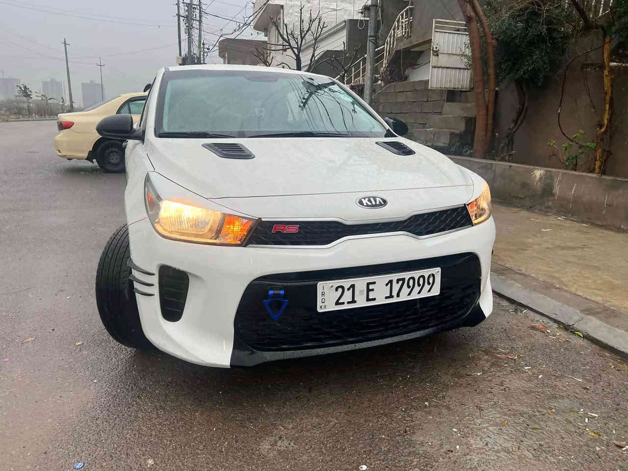 کیا ریۆ ٢٠١٨
گێر تۆماتیک و عادی و سپۆرت
شاشە ئایپاد و کامێرا
سوکان ڤۆلیۆم و تەحدید سورعە
مەکینە ١.٦
گێر و مەکینە بەشەرت نەکراوەتەوە
کامل جوانکاری
تەنها دەرگای دوای سایەق و چەمەلەغی دواوە بۆیاخە 
سەنەوی و هەزە و بەرادی تازەیە هەتا ٢٠٣٠ بەناوی خۆمەوەیو
نرخ/100
ژم/*********** السليمانية, العراق
