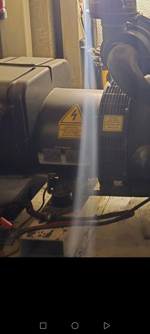 مولدة بيركنز ٦٠كيفي كاتم ٣بستم سوبر نظيفه جدا سيت بلادي للبيع بغداد ***********
