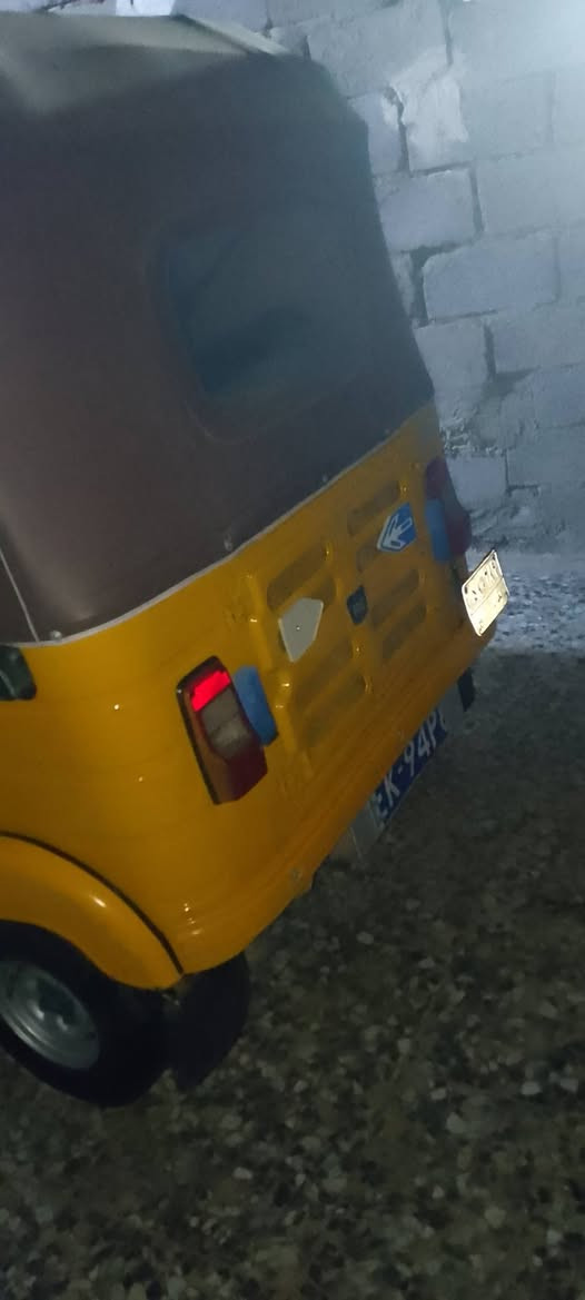 سلام عليكم تكتك لابيع موديل عشرين شهر ال4 تكتك كاملة  من كلشي كبل لشارع مكاني بغداد الدورة السعر 6500وبيهة مجال الرقم لتواصل ***********
