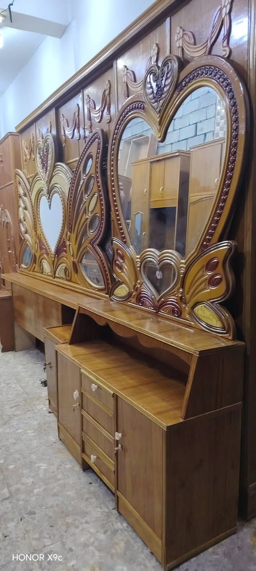 السلام عليكم غرفه كامله ام ام السته طابقين  شغل درجه ثانيه نظيفه كلش مستعمله غرفه جاهزه وكامله اي نقص ما بيها الوجه صاج 5 ملي شغل سوقي نظيف الغرفه كلش سعر 650 شامل التوصيل مجاني داخل النجف *********** واتساب موجود مكاني نجف ناحيه الرضويه قرب الجسر مال الرضويه
