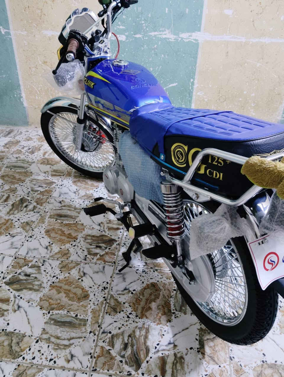 دراجه مديل 26اوراق أصولي صار 5ايام من اخذتها من الوكيل للبيع السعر 800الف وبيها مجال عنوان حله ابو غرق
 ***********
