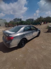 كورله 2009 فول مواصفات فتحه بل سقف محرك 18 بدون صبق سياره بيها شخط بل ...